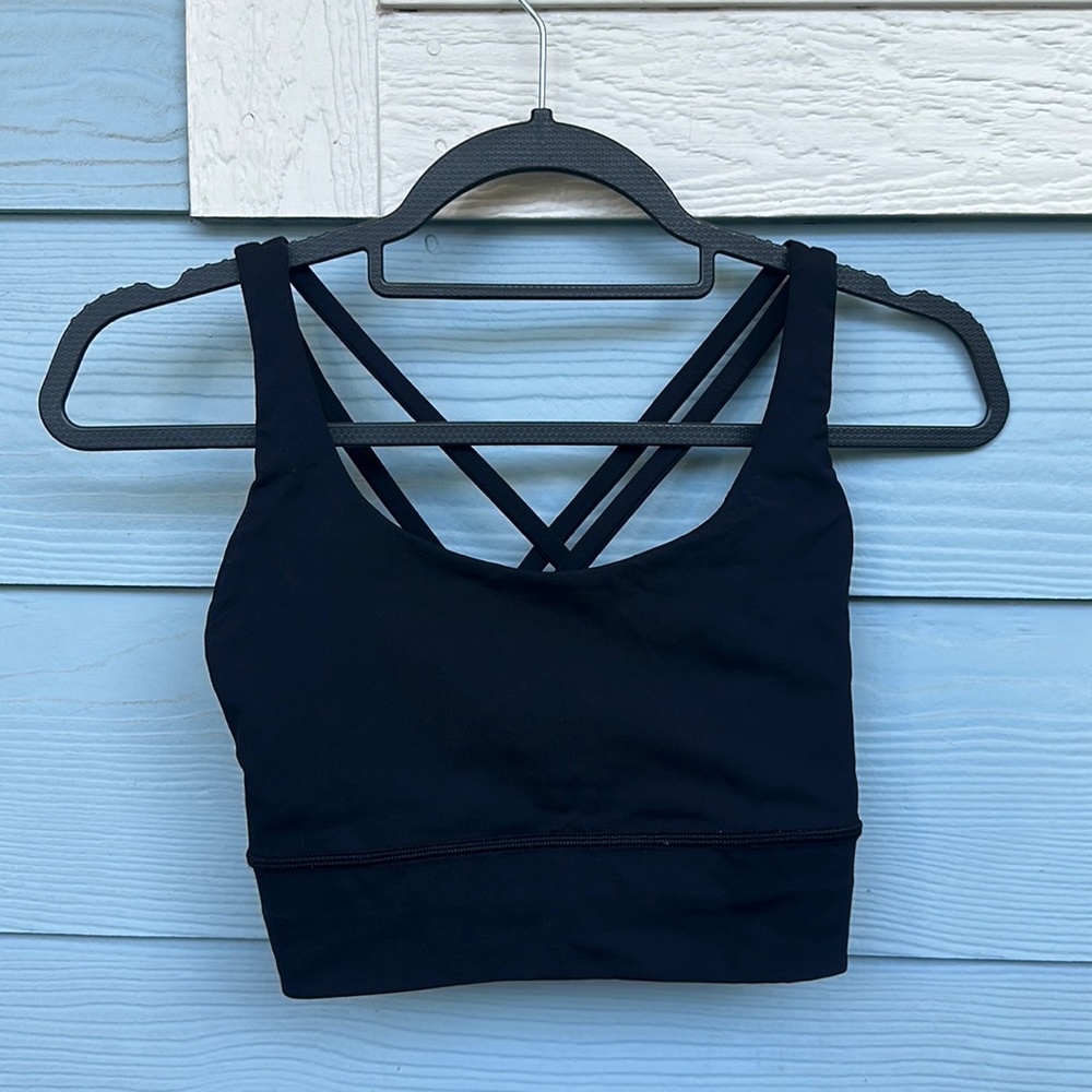 Lululemon sports bra size 6